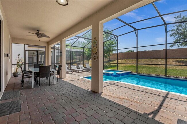 Building Photo - 1483 Rolling Fairway Dr