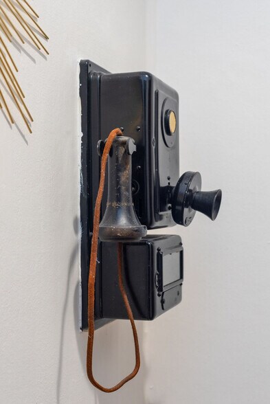 Building Photo - 2015 NW Flanders St