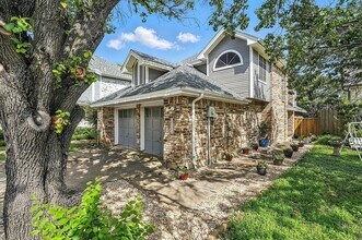 Building Photo - 1426 Harmony Ln