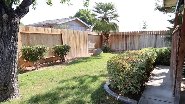 Building Photo - 528 S Sorrel St