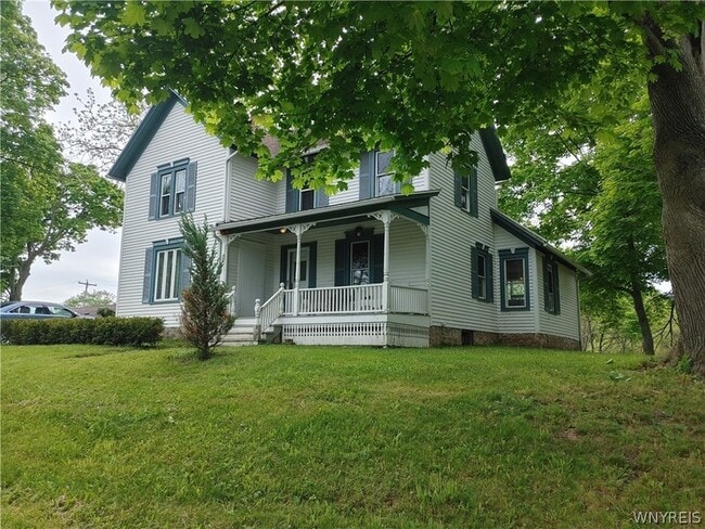 Building Photo - 770 Lake Rd