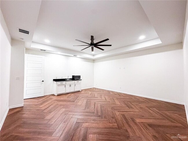 Building Photo - 17 N 9th St