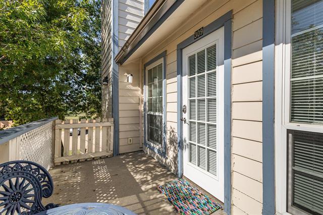 Building Photo - 1603 Marsh Ln