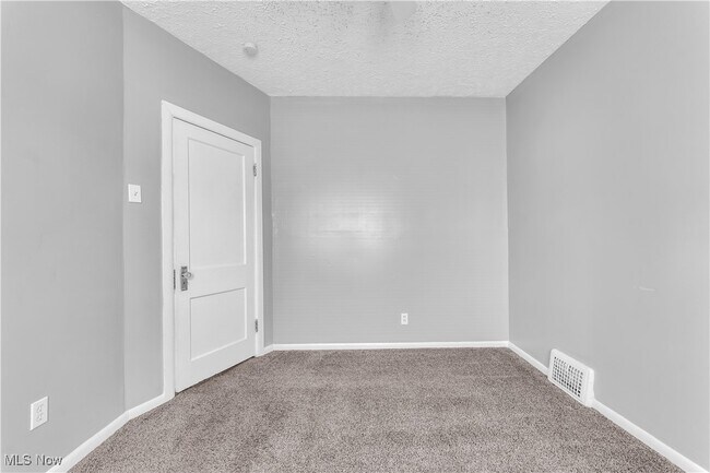 Building Photo - 3803 W 135th St