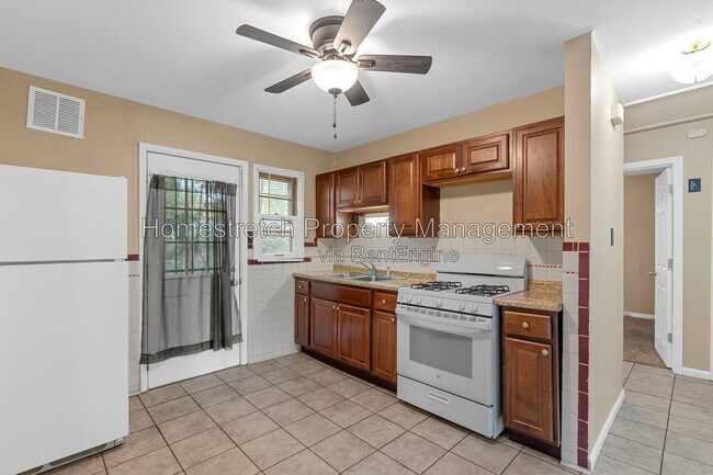 Building Photo - 8253 Frost Ave