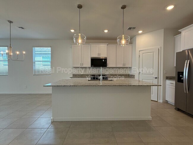 Building Photo - 2484 Fortana Dr