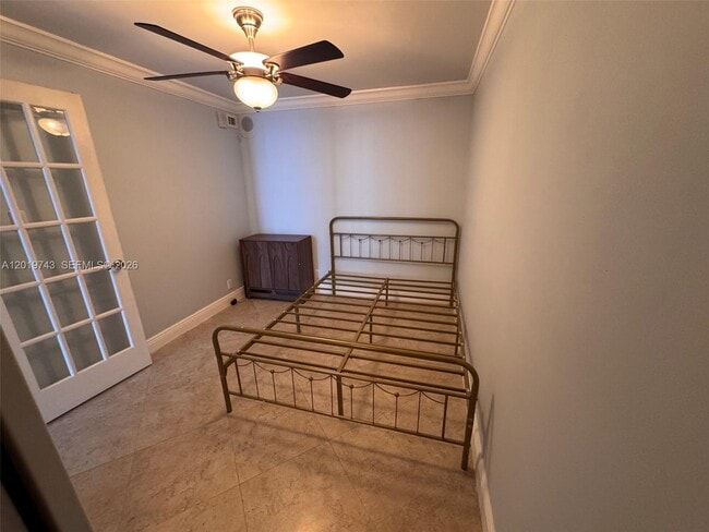 Building Photo - 2401 Collins Ave