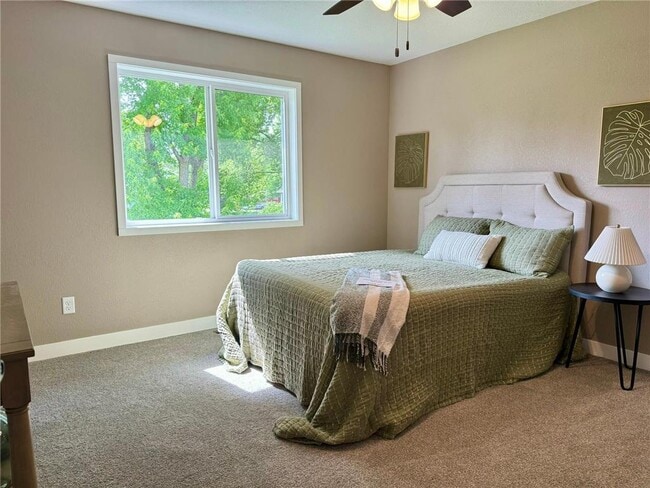 Building Photo - 115 Renet Path