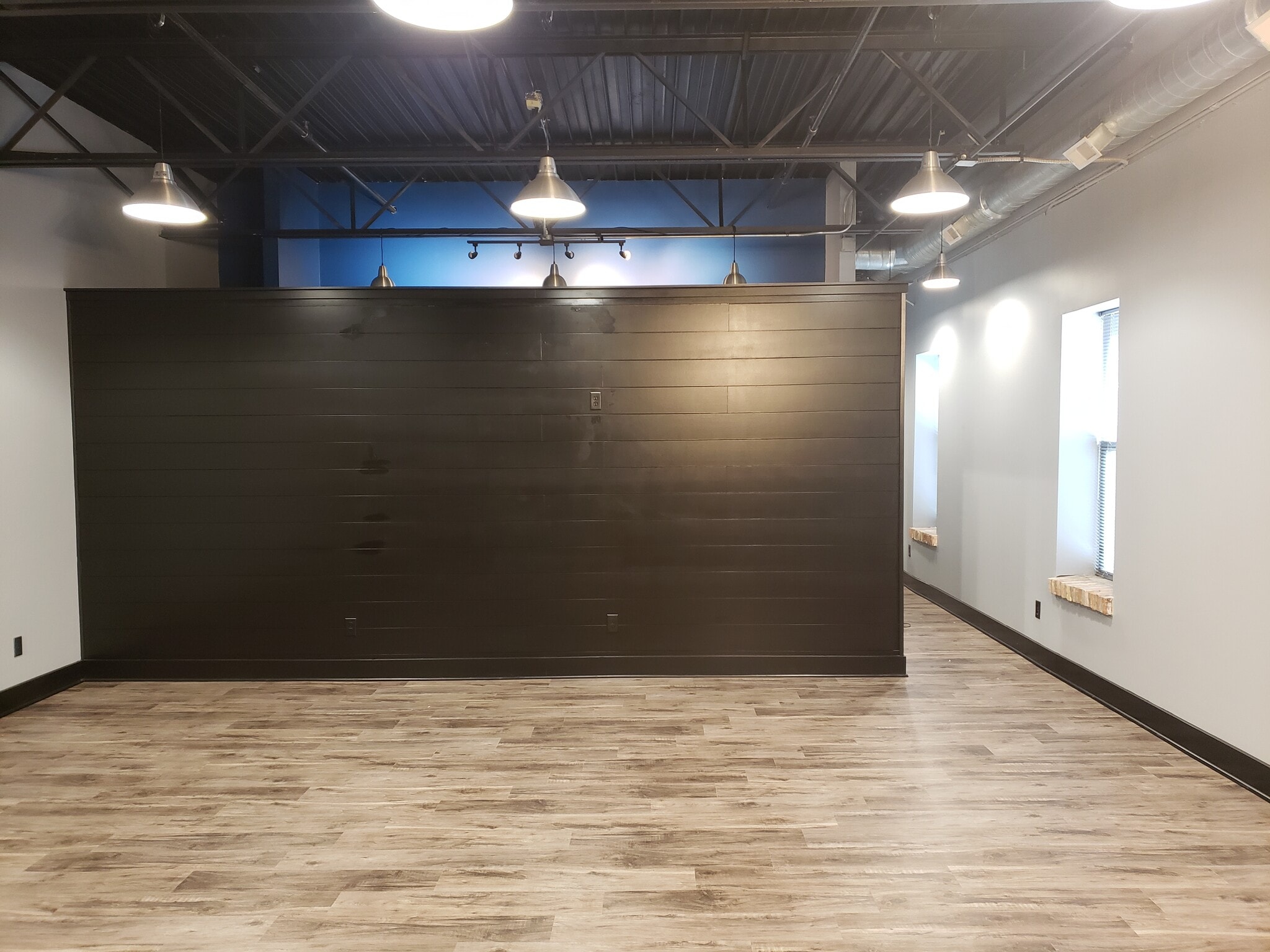 Building Photo - 329 S Washington Sq