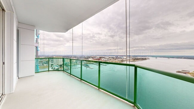 Building Photo - 1431 Riverplace Blvd