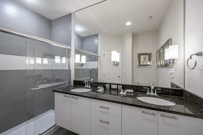 Building Photo - 1651 Retreat Cir