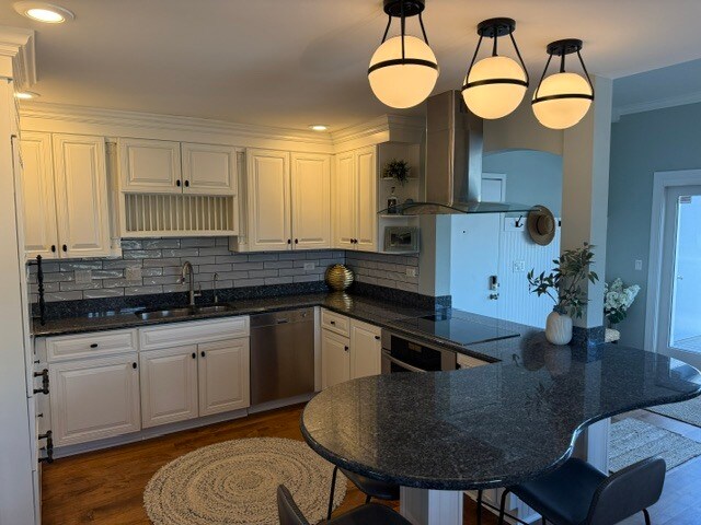 Building Photo - 50 Marine Dr