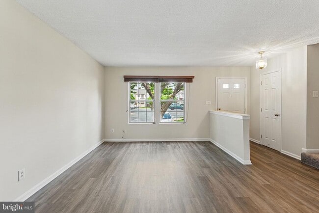 Building Photo - 505 Knollwood Ct