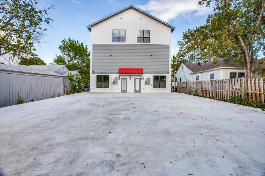 Building Photo - 3216 Forest Park Blvd