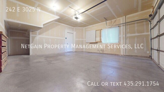 Building Photo - 242 E 3025 N