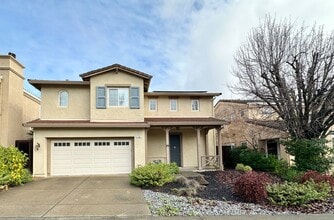 Building Photo - Coming Soon! Charming 3-Bedroom Hamilton Home