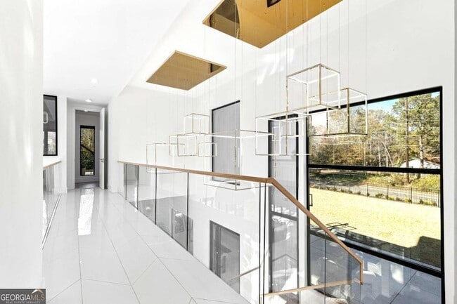 Building Photo - 3600 Lower Roswell Rd