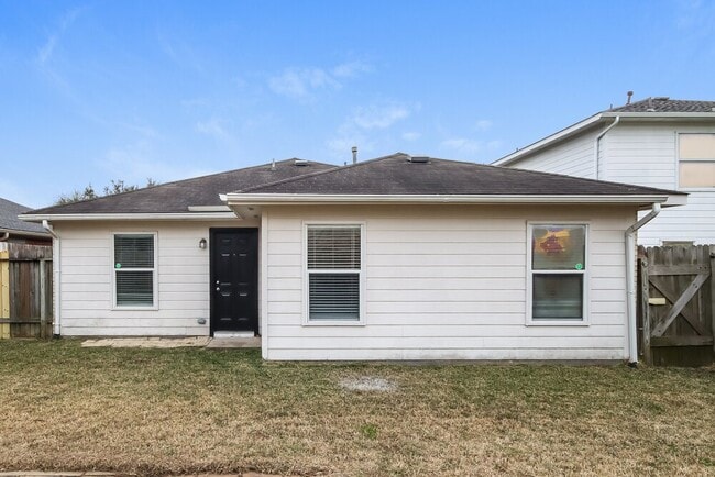 Building Photo - 12123 Carriage Oak Cir