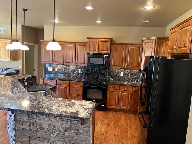Building Photo - 4548 Westcott Dr