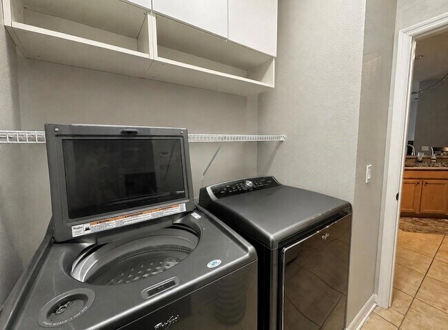 Building Photo - 15245 Stonebriar Way