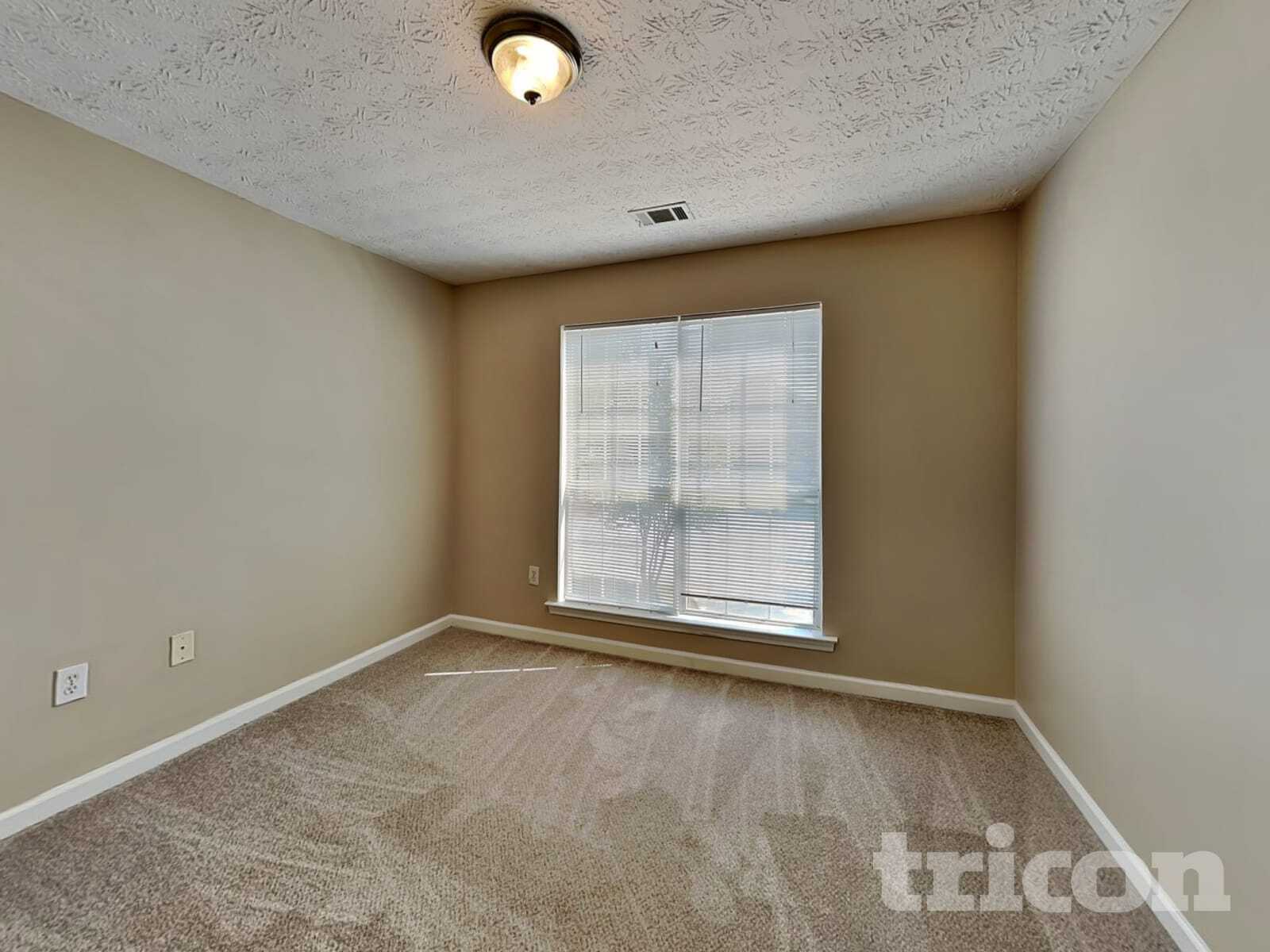 Building Photo - 50 Tufts Cir