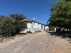 Building Photo - 3768 Western Dr