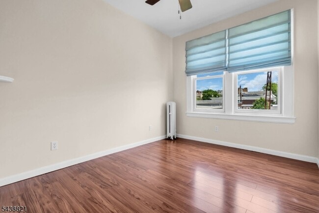 Building Photo - 206 Highland Ave