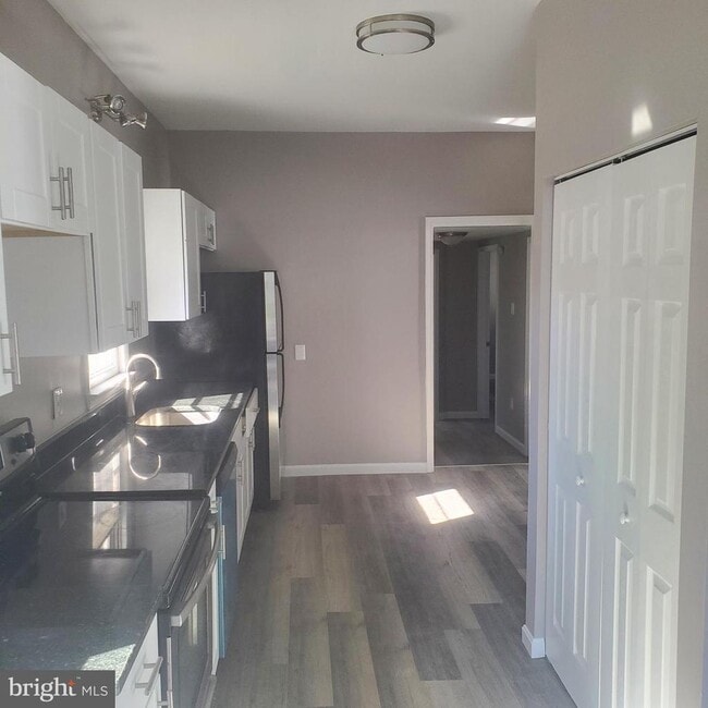 Building Photo - 12512 Stone Bridge Dr