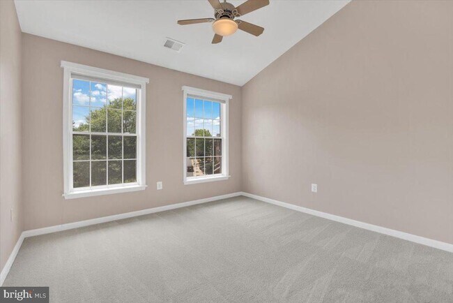 Building Photo - 47698 Loweland Terrace