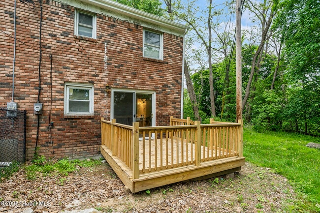 Building Photo - 98 Mt Hope Dr