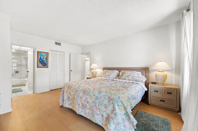 Building Photo - 3475 S Ocean Blvd