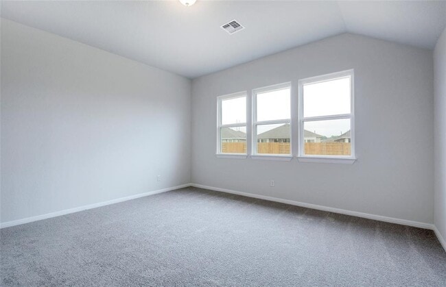 Building Photo - 134 Edgewater Trl
