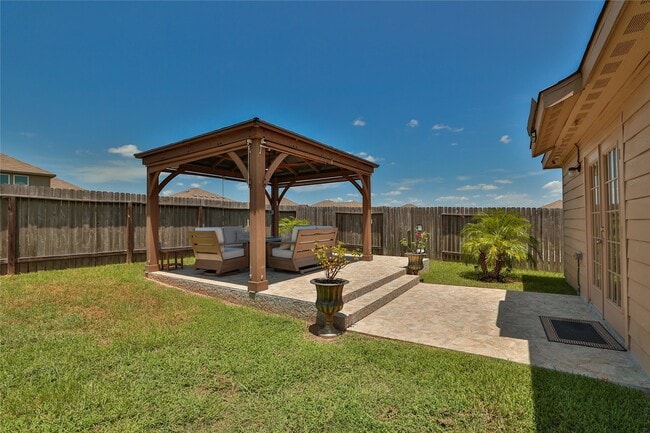 Building Photo - 22526 Threefold Ridge Dr
