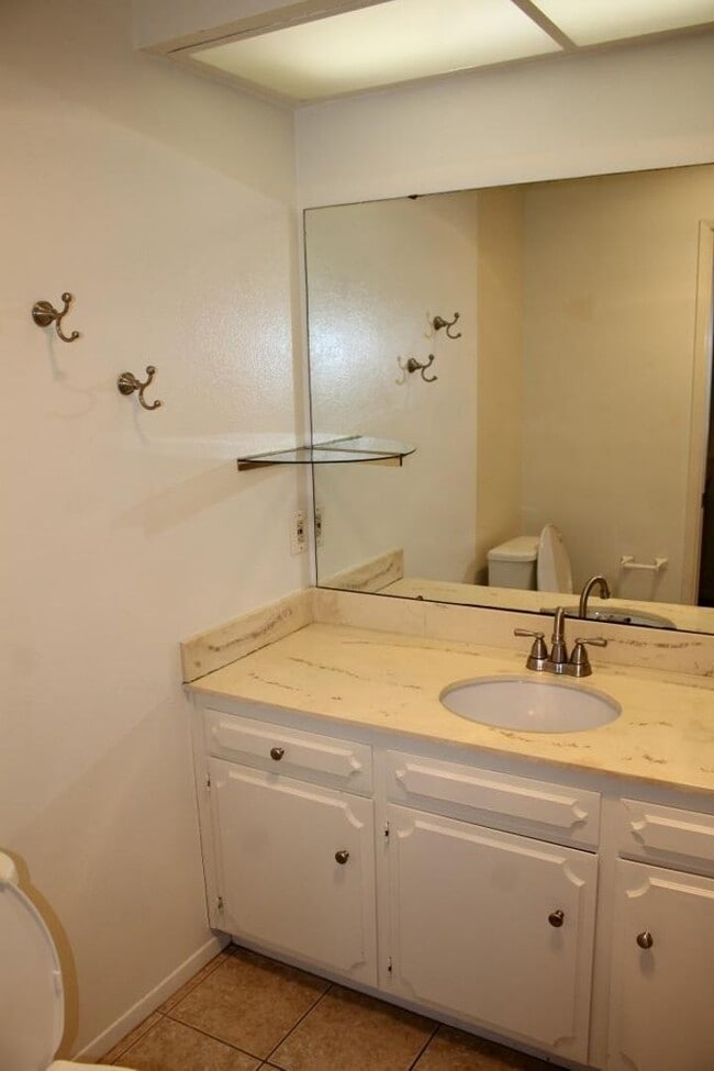 Building Photo - 2Bed/2.5Bath Home in Bonsall w/ a View~ Cl...