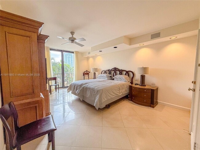 Building Photo - 19667 Turnberry Way