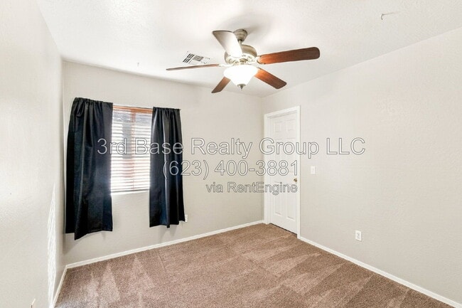 Building Photo - 22593 W Solano Dr