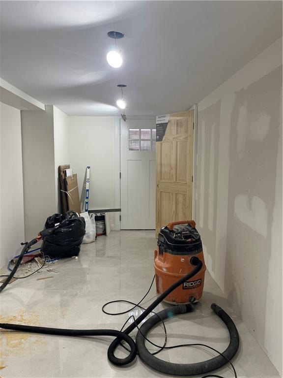 Building Photo - 114 Emily Ave