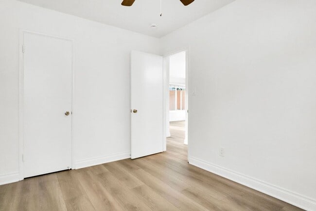 Building Photo - Diamond St Units