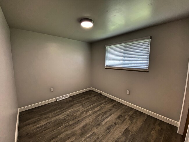 Building Photo - 4830 Field Ct