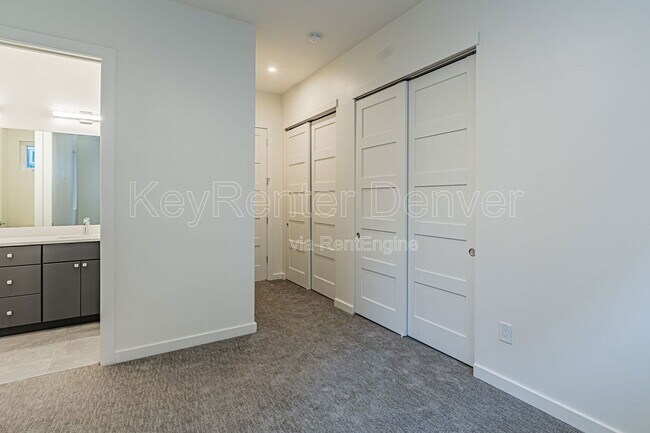 Building Photo - 1286 Osceola St