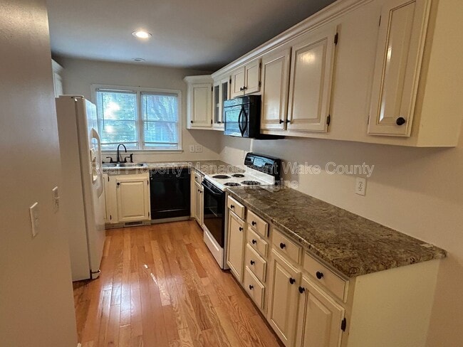 Building Photo - 7016 Epping Forest Dr