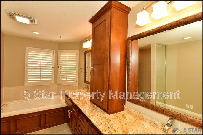 Building Photo - 6598 Eagle Ridge Dr