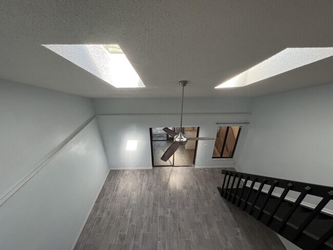 Building Photo - 12355 Fox Hound Ct