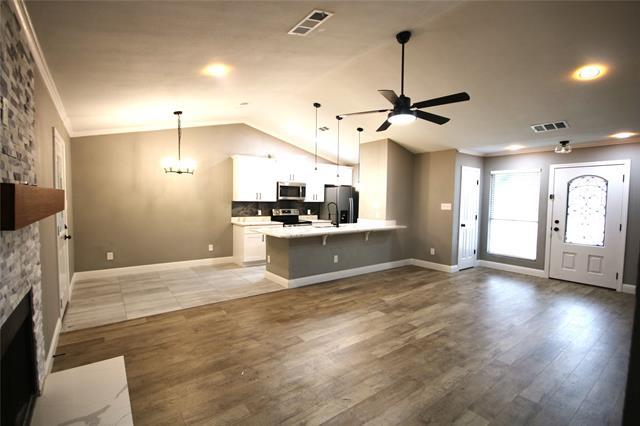 Building Photo - 5406 Yaupon Dr