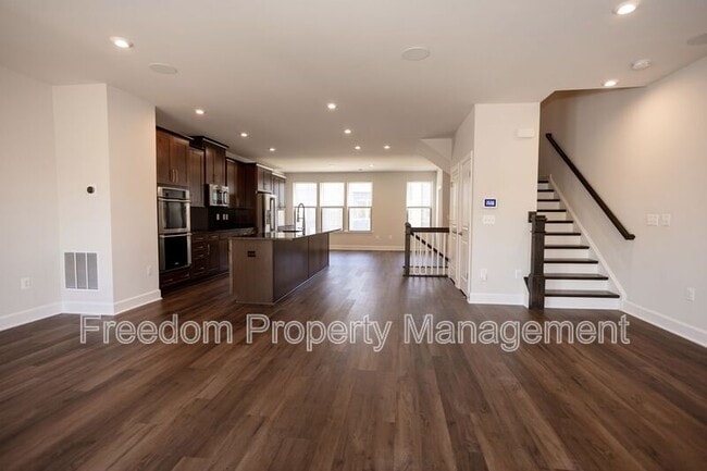 Building Photo - 9882 Hopkins Lp