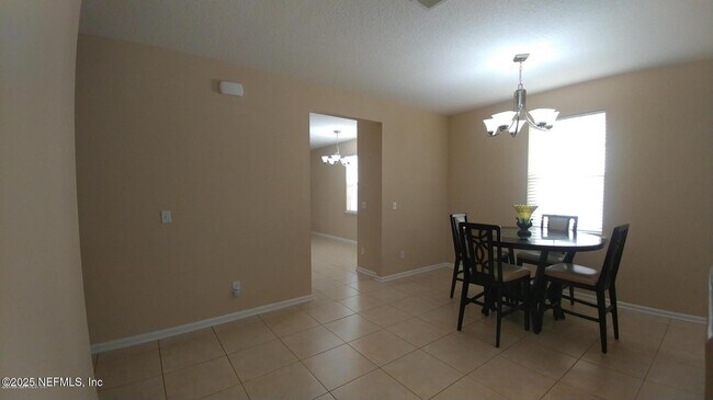 Building Photo - 12192 Chaseborough Way