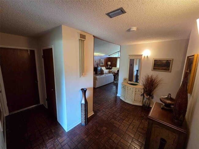 Building Photo - 402 Honeycomb Ridge