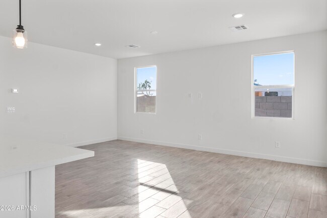 Building Photo - 3430 W Colusa Dr