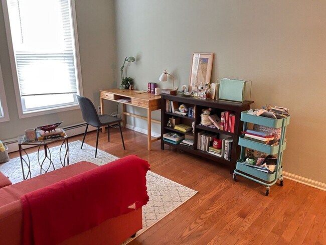 Building Photo - 30 Nash St