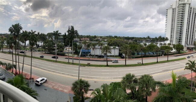 Building Photo - 5401 Collins Ave